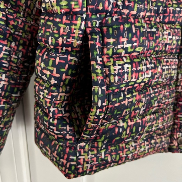 Down jacket,Large,LandsEnd brand,zipper & snap closures,side and inside pockets - Picture 9 of 9